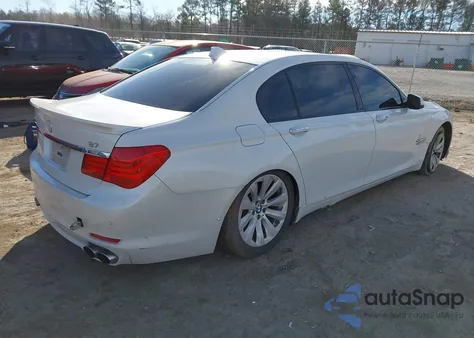 2011 BMW 750Li z USA, uszkodzony, nr VIN WBAKB8C56BC447911